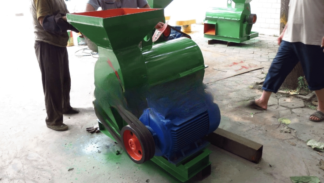 Fertilizer Crusher Machine Crushing Fertilizer, Manure, DAP