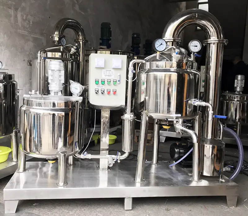 Honey thickening and filtering machine