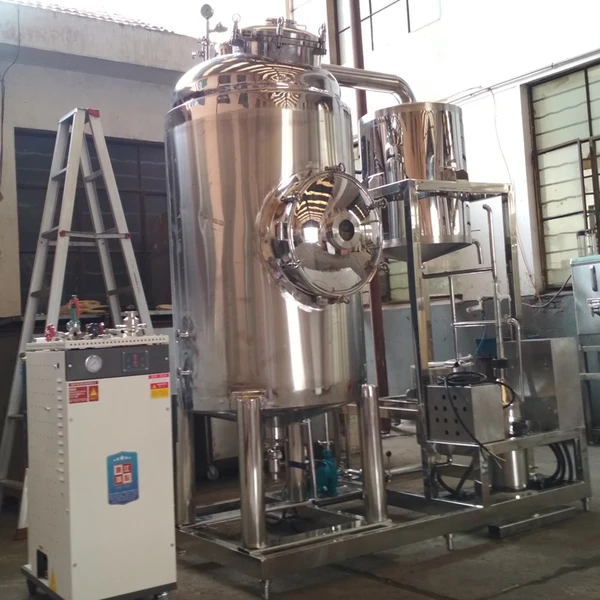 100L - 500L essential oil distillation equipment 5