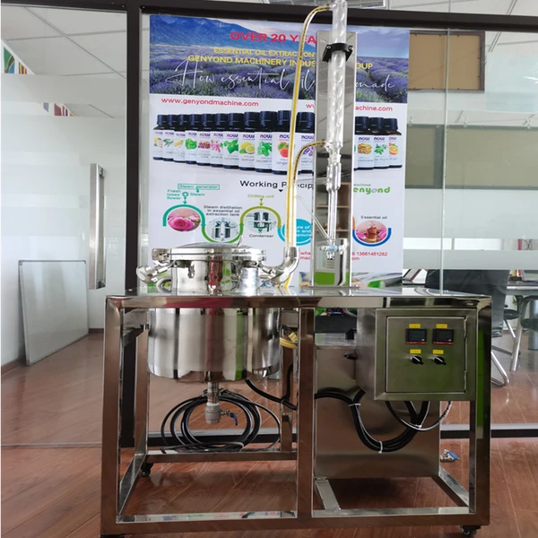 10-30L essential oil distillation equipment 1