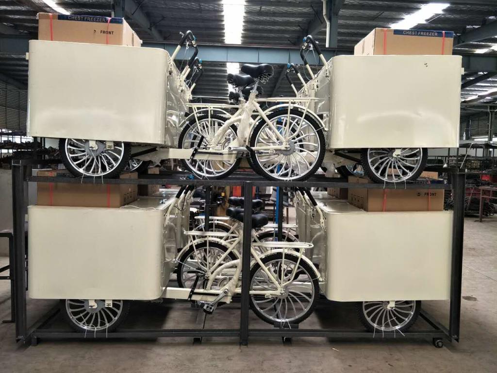 208 Liters Solar Ice Cream Tricycle 3