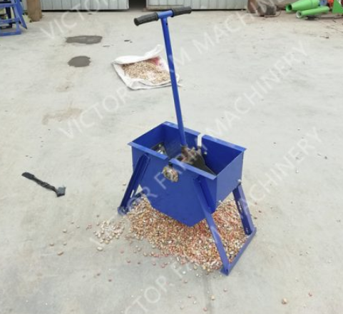 Manual Peanut Sheller 2