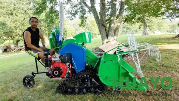 Crawler wheel Rice Harvester