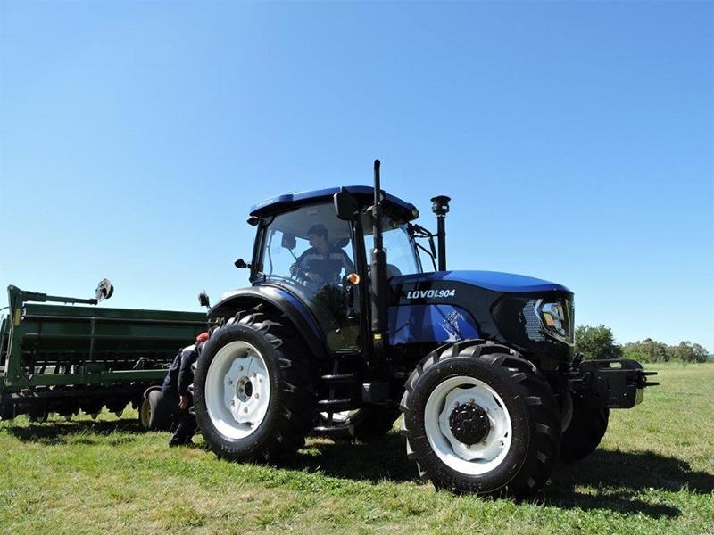 Lovol D904 tractor