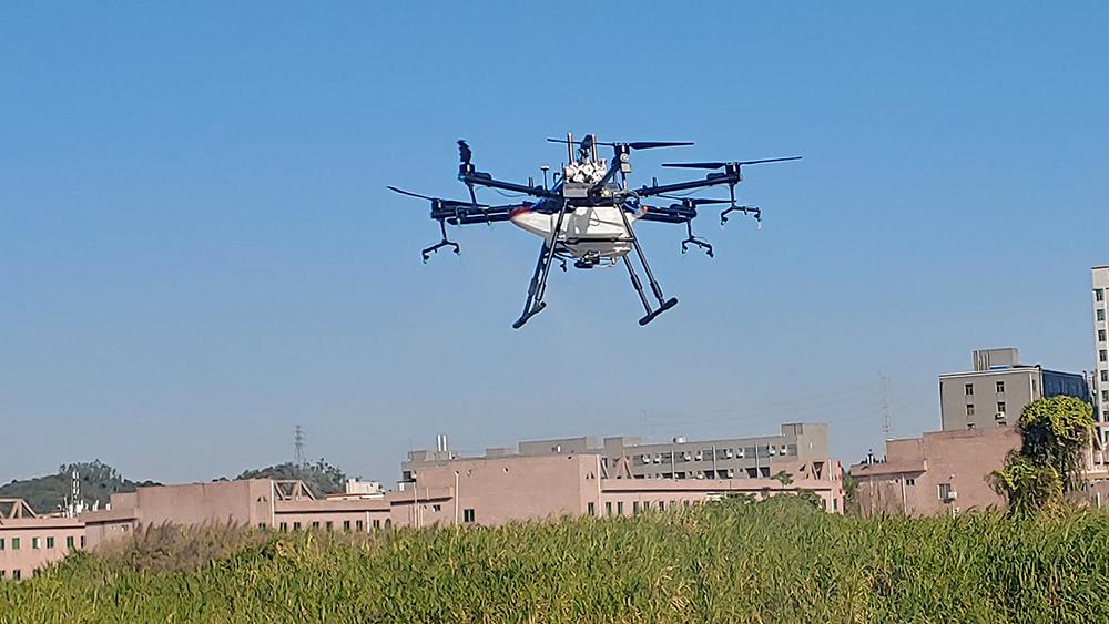 spray drone with 60L payload for agriculture spraying